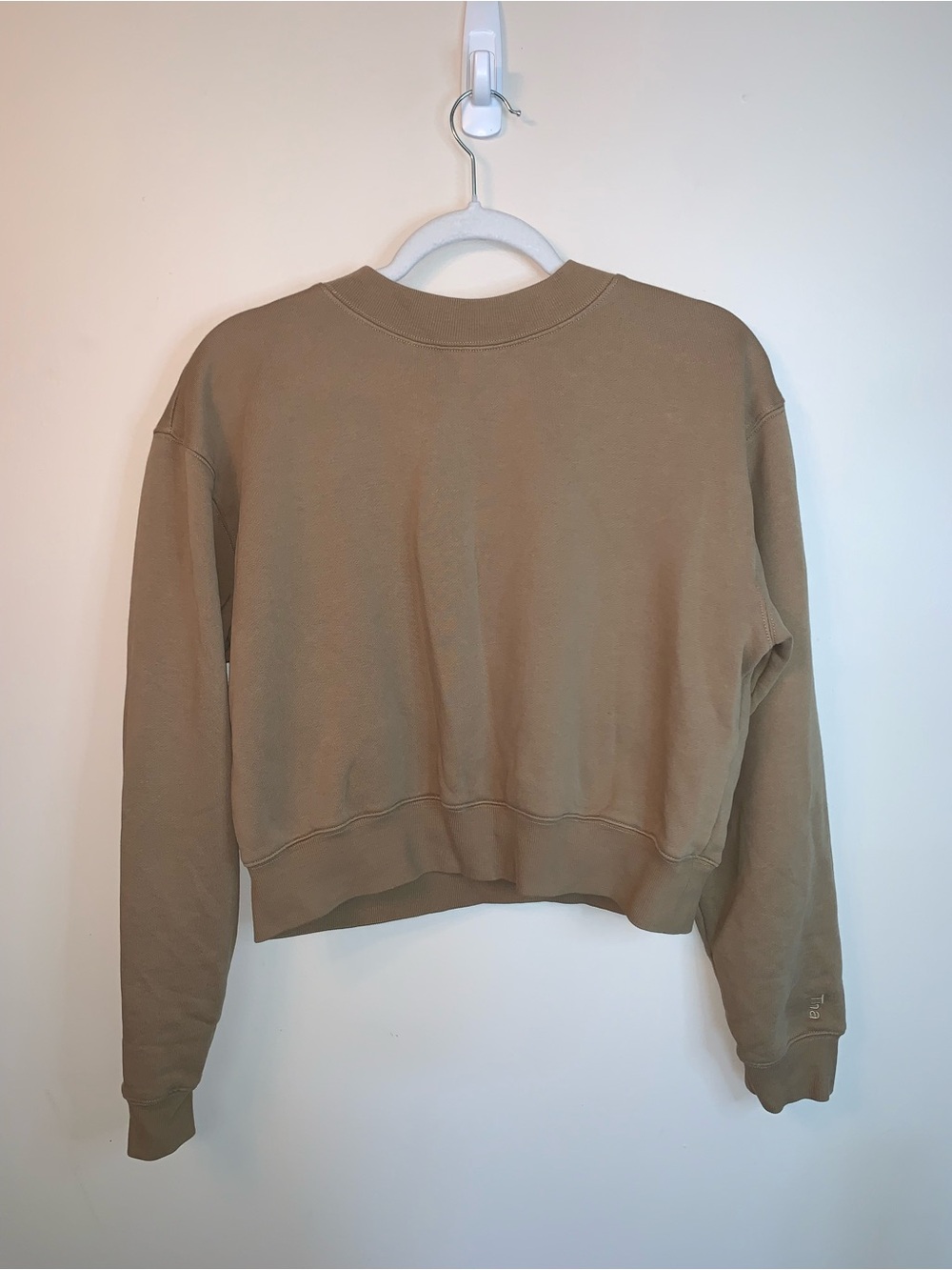 Aritzia TNA Cozy AF Tan Crewneck M
